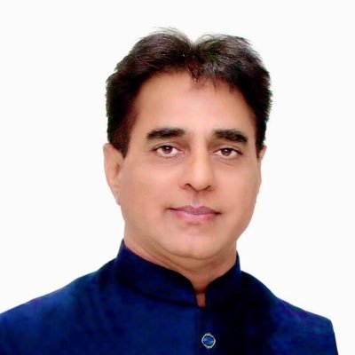 ખાનગી શાળાના સંચાલકો શાળામાં બાળકોને શિયાળામાં ચોક્કસ રંગનું સ્વેટર પહેરવા પર દબાણ કરી શકશે નહિ, તેમ રાજ્ય શિક્ષણ મંત્રી પ્રફુલ્લ પાનશેરીયાએ જાહેરાત કરી છે