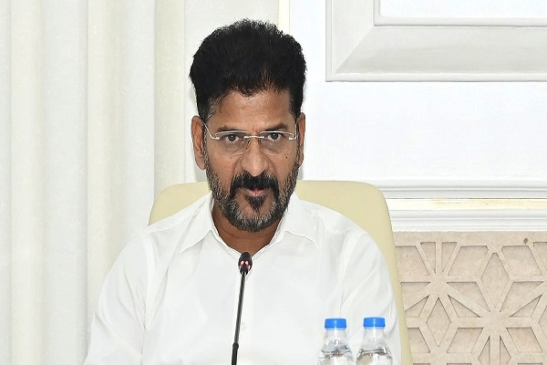 तेलंगाना के मुख्यमंत्री ए. रेवंत रेड्डी ने स्थानीय निकाय चुनावों में पिछड़ा वर्ग के आरक्षण के लिए आयोग बनाने का निर्देश दिया