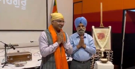 श्रीलंका में भारतीय-उच्चायोग ने कोलंबो के स्वामी विवेकानंद सांस्कृतिक केंद्र में गुरु नानक देव की 555वीं जयंती मनाई