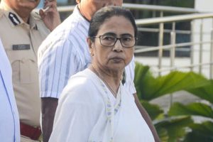 पर्यवेक्षकों के रूप में केंद्रीय कर्मचारियों की नियुक्ति को चुनौती वाली टीएमसी की याचिका खारिज