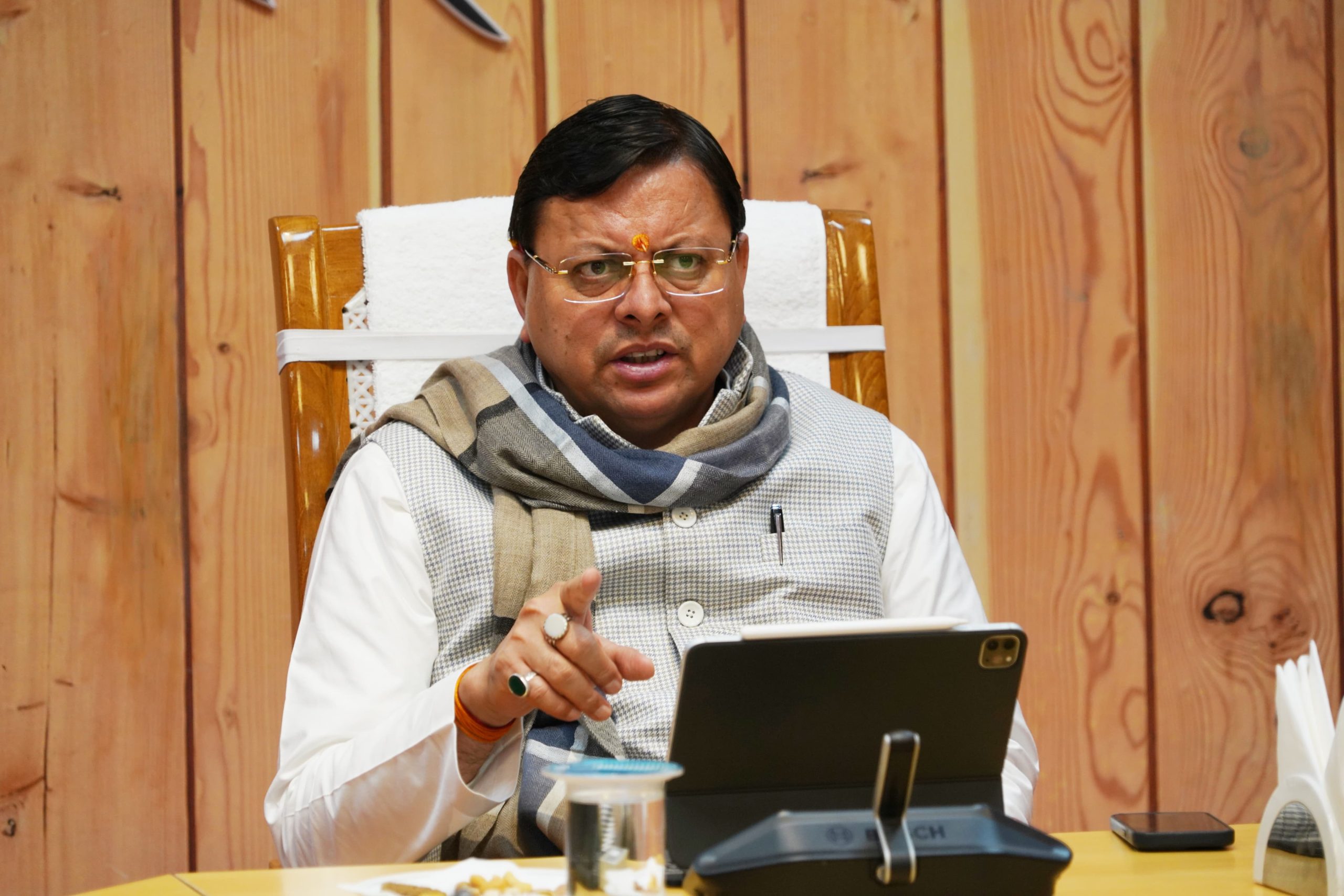 उत्तराखंड में जरूरतमंद लोगों तक समय पर एंबुलेंस और एयर एंबुलेंस की सुविधा पहुंचाने के लिए एसओपी तैयार करने के निर्देश