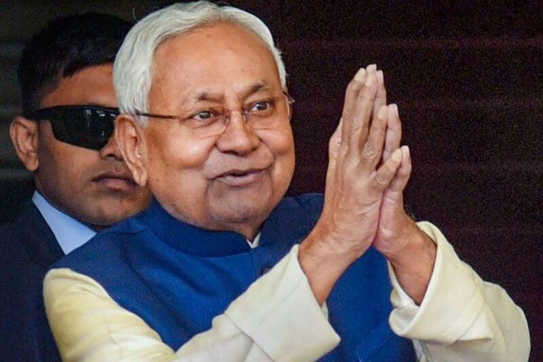 मुख्यमंत्री नीतीश कुमार आज पश्चिमी चंपारण जिले से प्रगति यात्रा शुरू करेंगे
