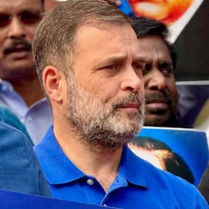 लोकसभा में विपक्ष के नेता राहुल गांधी ने आज चीन के साथ वास्तविक नियंत्रण रेखा और अमरीका द्वारा भारत पर लगाए गए जवाबी शुल्क का मुद्दा उठाया