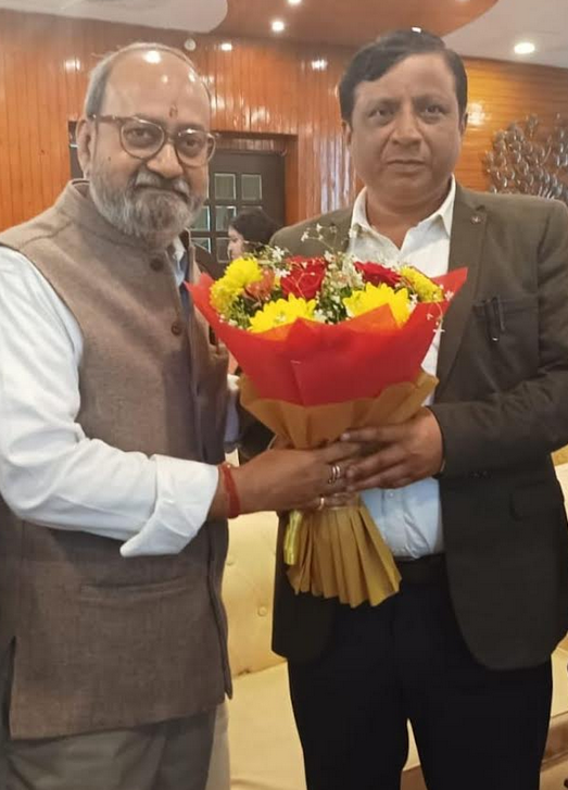सूचना महानिदेशक बंशीधर तिवारी ने उत्तराखंड की प्रगति और राज्य के पर्यटन के विविध आयामों की जानकारी देश भर में पहुंचाने पर जोर दिया