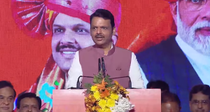 भारतीय जनता पार्टी के नेता देवेंद्र फडणवीस ने आज मुंबई के आजाद मैदान में आयोजित समारोह में महाराष्‍ट्र के मुख्‍यमंत्री पद की शपथ ली