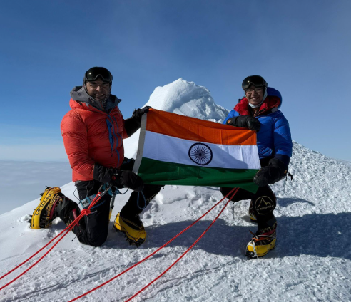 काम्या कार्तिकेयन ने सात महाद्वीपों की सबसे ऊंची चोटियों पर चढ़कर इतिहास रचा