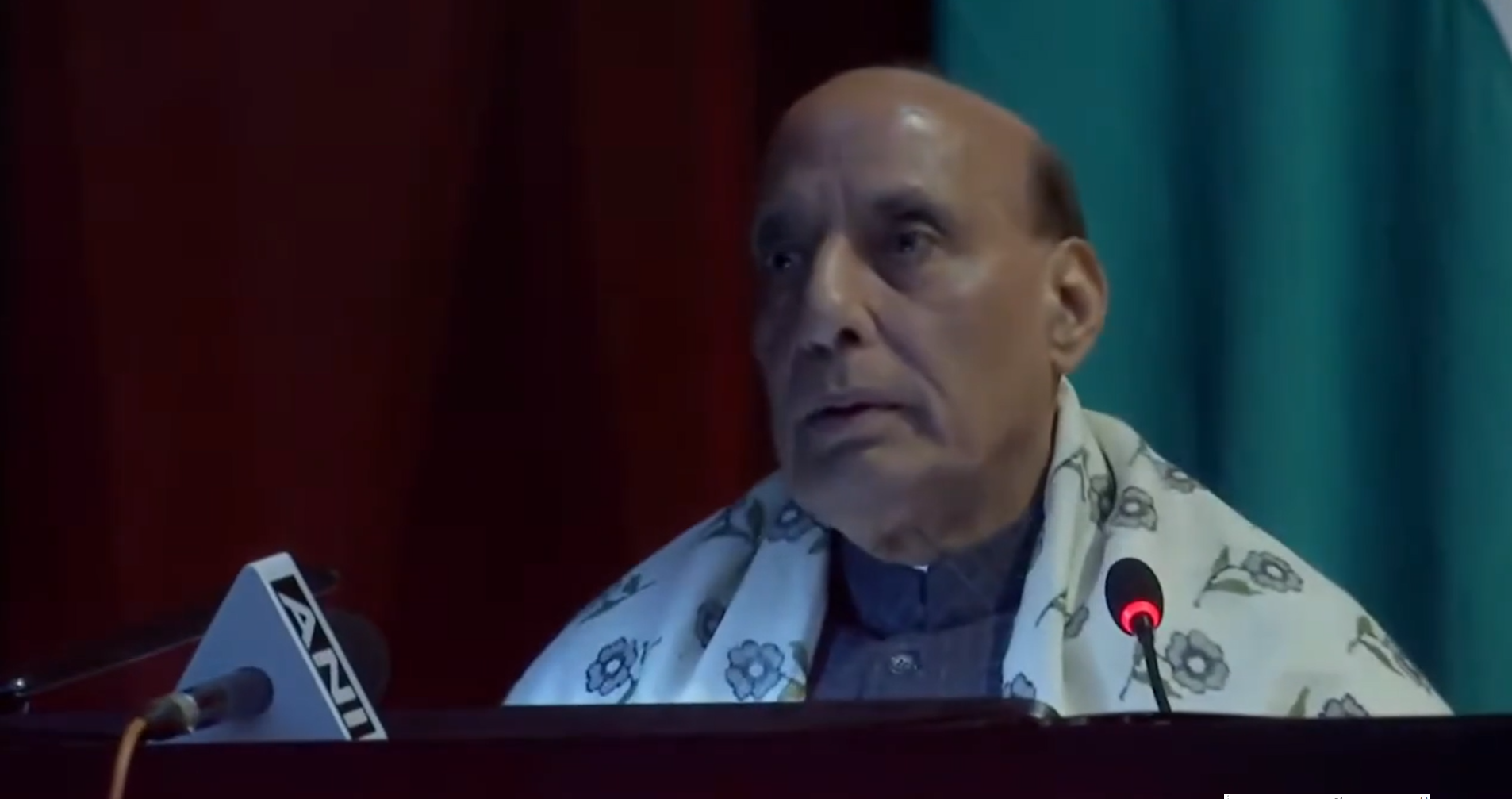 रक्षा मंत्री राजनाथ सिंह ने आर्मी वॉर कॉलेज में अधिकारियों को किया संबोधित
