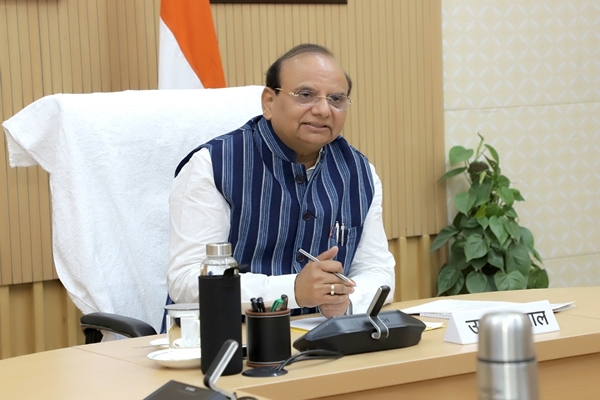 Delhi LG orders inquiry against “non govt” people collecting details for Mahila Samman Yojana