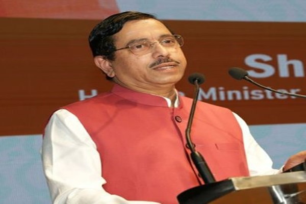 ईवीएम पर सवाल उठाने के लिए केन्‍द्रीय मंत्री प्रल्‍हाद जोशी ने की कांग्रेस की निंदा