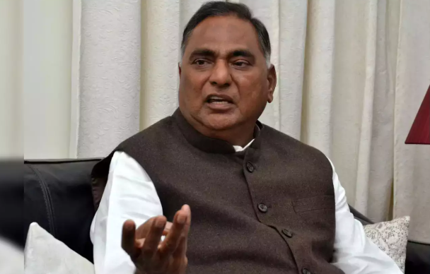 रामवीर सिंह बिधूड़ी ने दिल्ली-सरकार पर उपभोक्‍ताओं को महंगी बिजली देने का आरोप लगाया