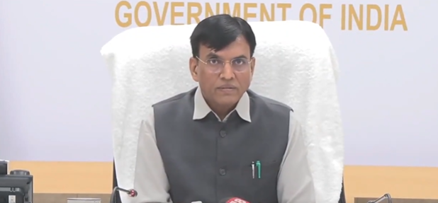 मनसुख मां‍डविया ने दिल्ली सरकार से आयुष्मान भारत और आयुष्मान वय वंदना योजना को दिल्ली में लागू करने का पुनः आग्रह किया