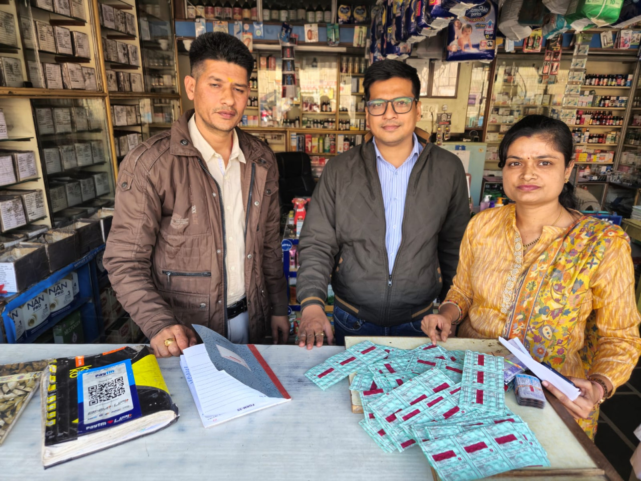 नारकोटिक औषधियों के अवैध व्यापार पर अंकुश लगाने के उद्देश्य से जिले में संचालित मेडिकल स्टोर्स की जांच की गई