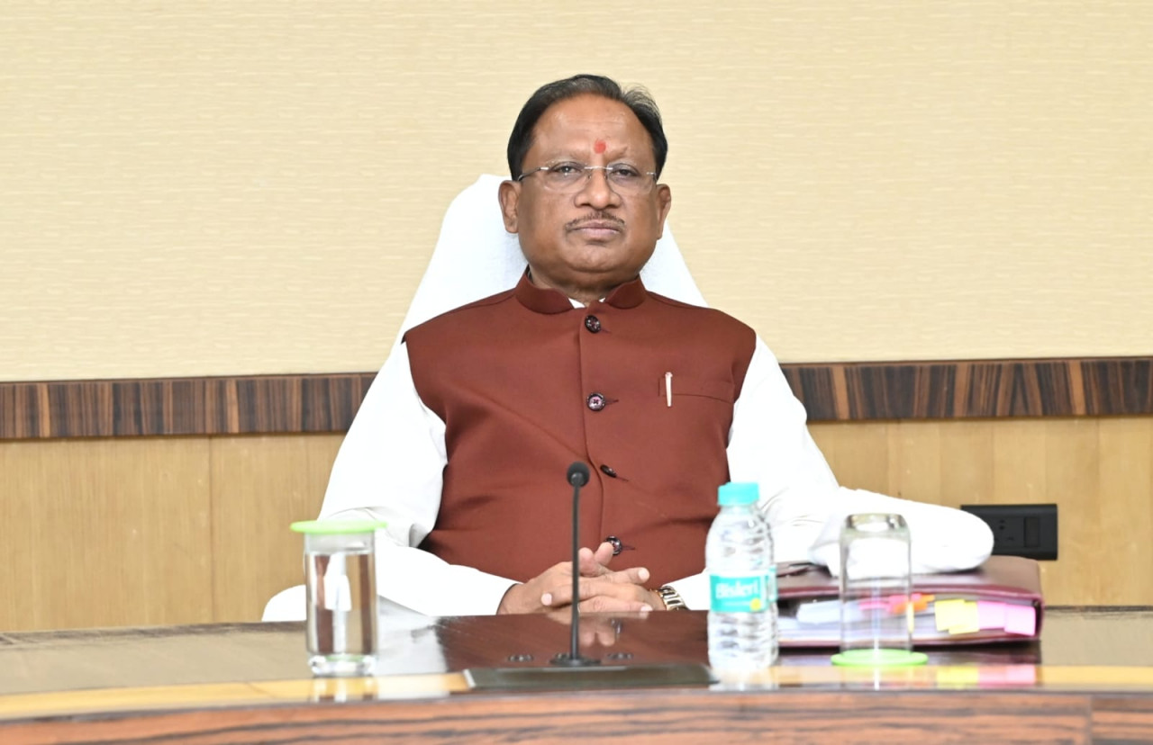 मुख्यमंत्री विष्णुदेव साय ने “मन की बात“ को अपने मंत्रिमंडल के सदस्यों के साथ सुना