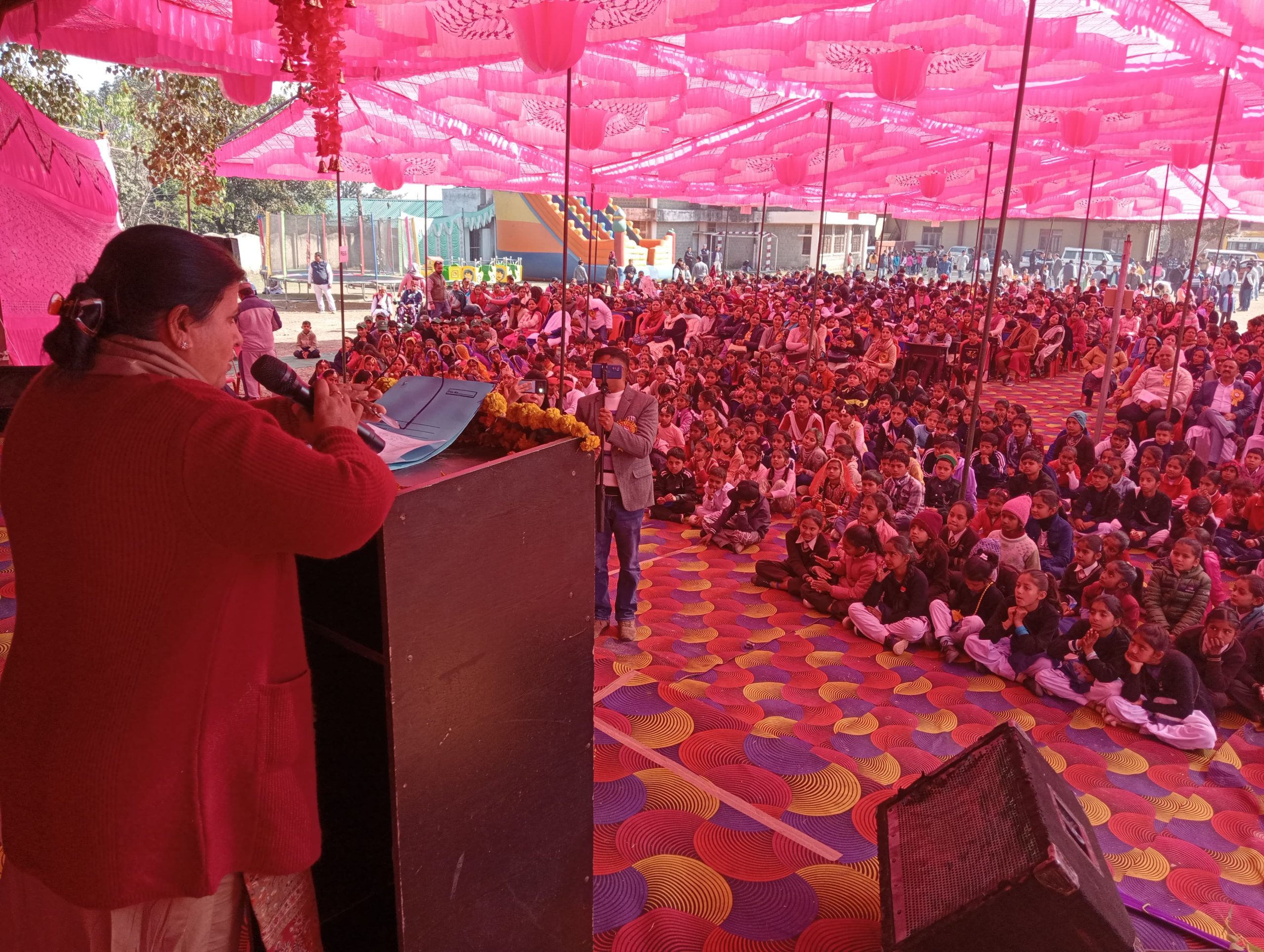 बच्चों के समग्र विकास की जिम्मेदारी अध्यापकों के अभिभावकों की भी हैः कमलेश ठाकुर