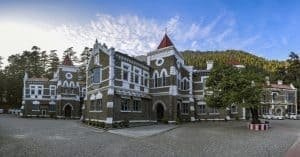 कूड़ा बीनने वालों और उनके बच्चों को सरकारी योजनाओं का लाभ न मिलने की स्थिति को लेकर उत्तराखंड उच्च न्यायालय ने मांगी रिपोर्ट