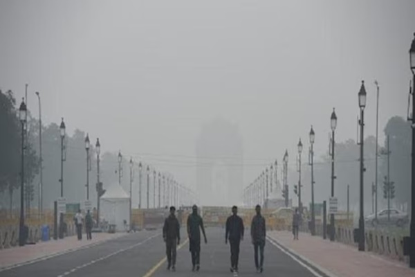 IMD Forecasts Snowfall in Western Himalayas; Dense Fog and Cold Wave Conditions in Several States