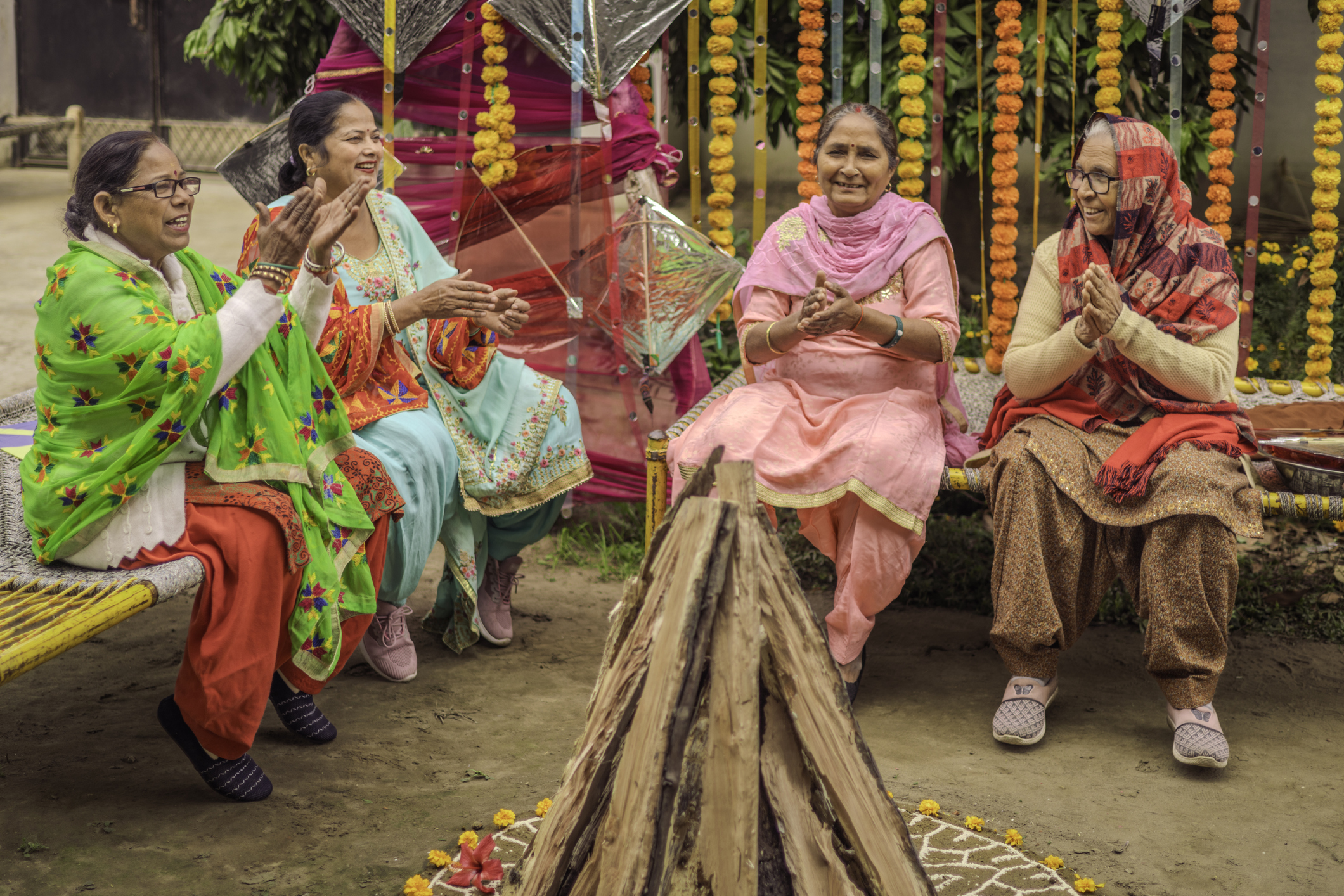 पंजाब, हरियाणा और चंडीगढ़ में पूरे उत्साह और श्रद्धा के साथ मनाया जा रहा है लोहड़ी का त्यौहार