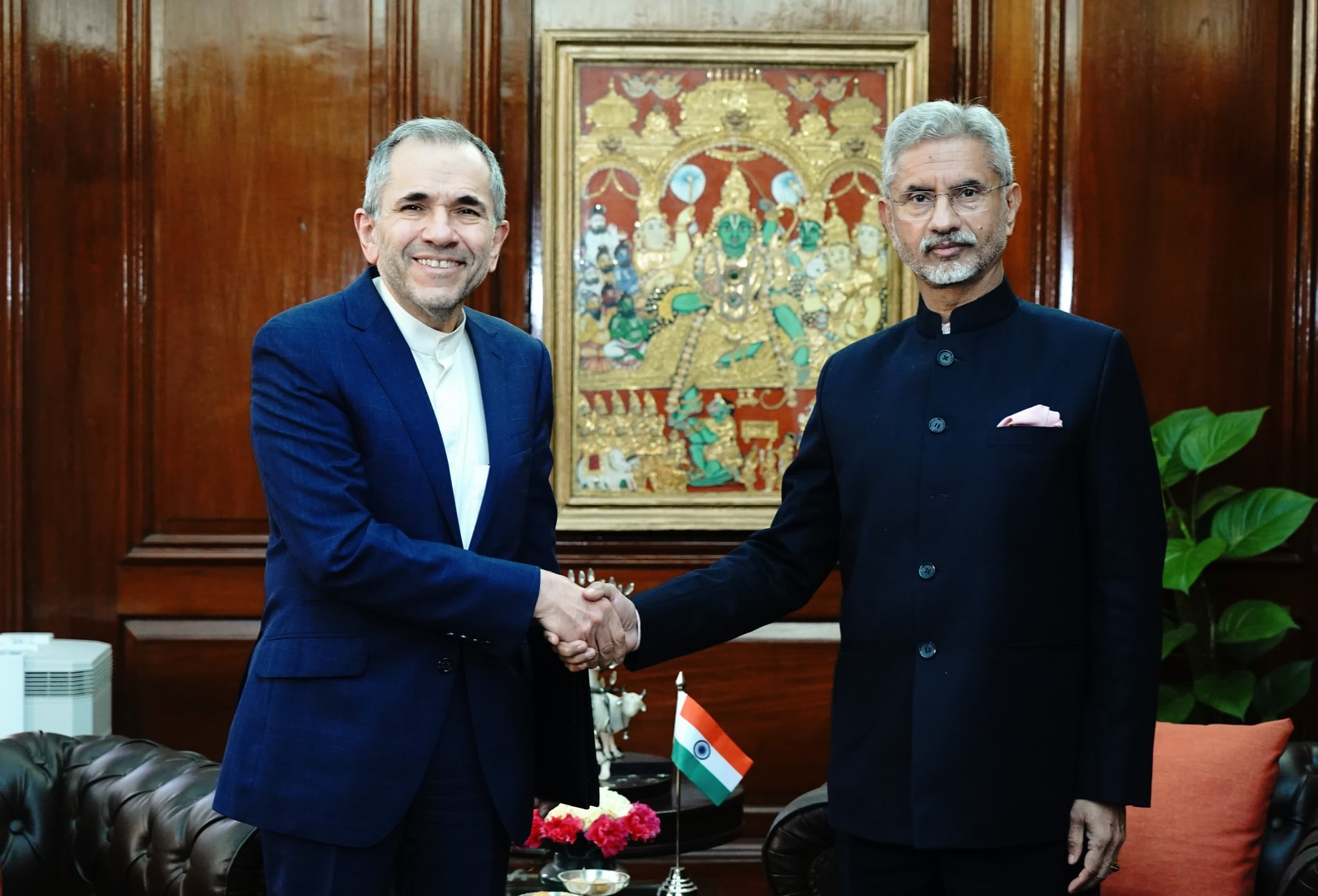 विदेश मंत्री डॉ. एस. जयशंकर ने नई दिल्ली में ईरान के उप विदेश मंत्री माजिद तख्त रवांची के साथ की चर्चा