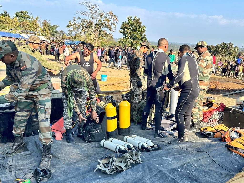 असम: दिमा हसाओ जिले के उमरांगसो की एक खदान में फंसे नौ कोयला खनिकों को बचाने के लिए विशेष अभियान शुरू