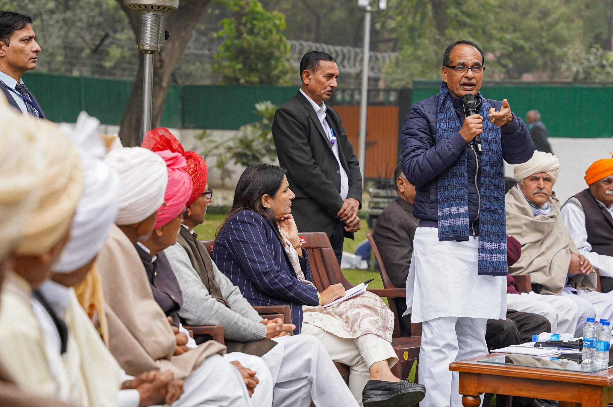 दिल्ली के किसानों ने केंद्रीय कृषि और किसान कल्याण मंत्री शिवराज सिंह चौहान से की मुलाकात