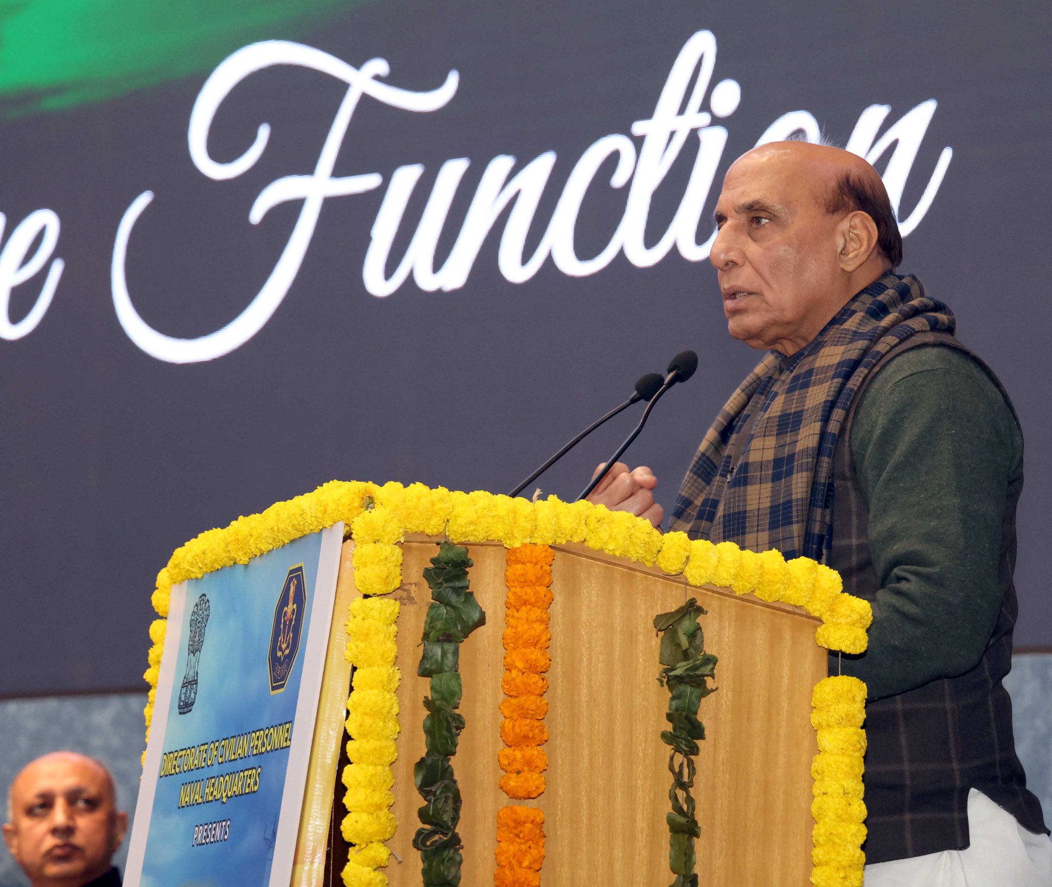 रक्षा मंत्री राजनाथ सिंह ने देश की आक्रामक और रक्षात्‍मक-कार्यवाही को मज़बूत करने की आवश्‍यकता पर जोर दिया