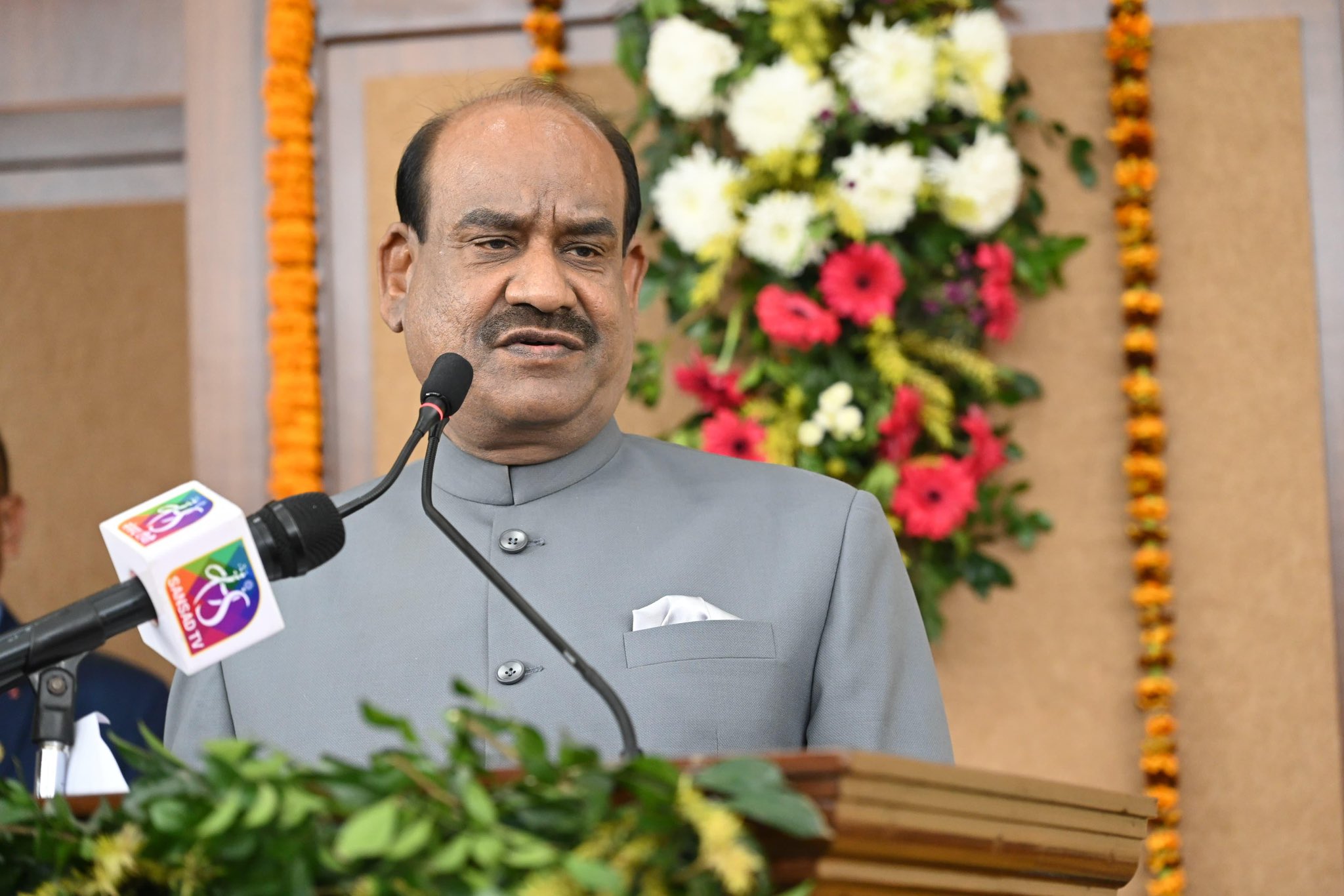 लोकसभा अध्यक्ष ओम बिरला ने सभी राजनीतिक दलों से आंतरिक आचार संहिता बनाने की अपील की