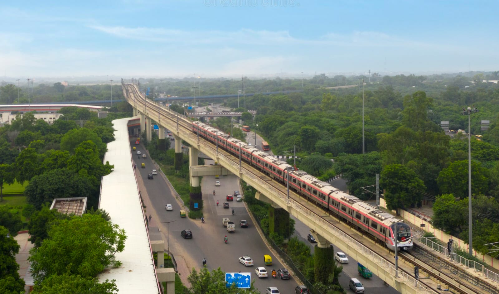 26 जनवरी को सुबह 3 बजे से सभी लाइनों पर अपनी सेवाएं शुरू करेगी दिल्ली-मेट्रो