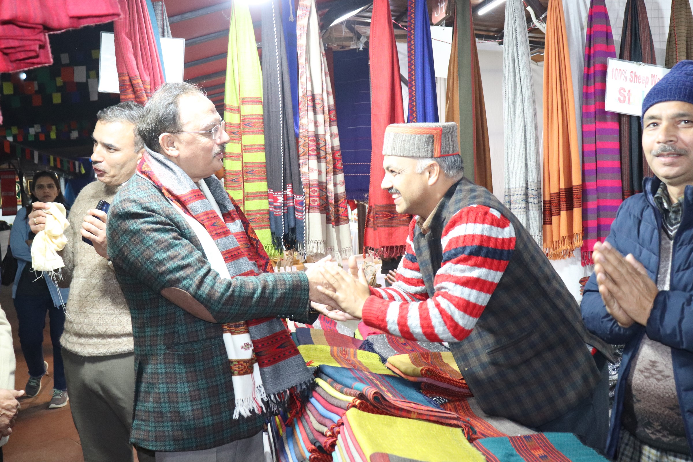 दिल्ली हाट में हिम महोत्सव का समापन, दो करोड़ का हुआ कारोबार