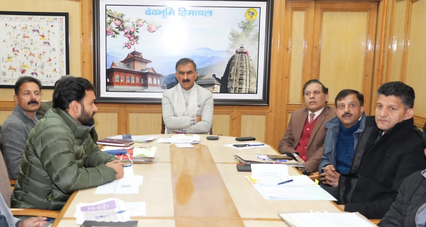 मुख्यमंत्री ठाकुर सुखविंद्र सिंह सुक्खू ने वित्त विभाग की समीक्षा बैठक की अध्यक्षता की