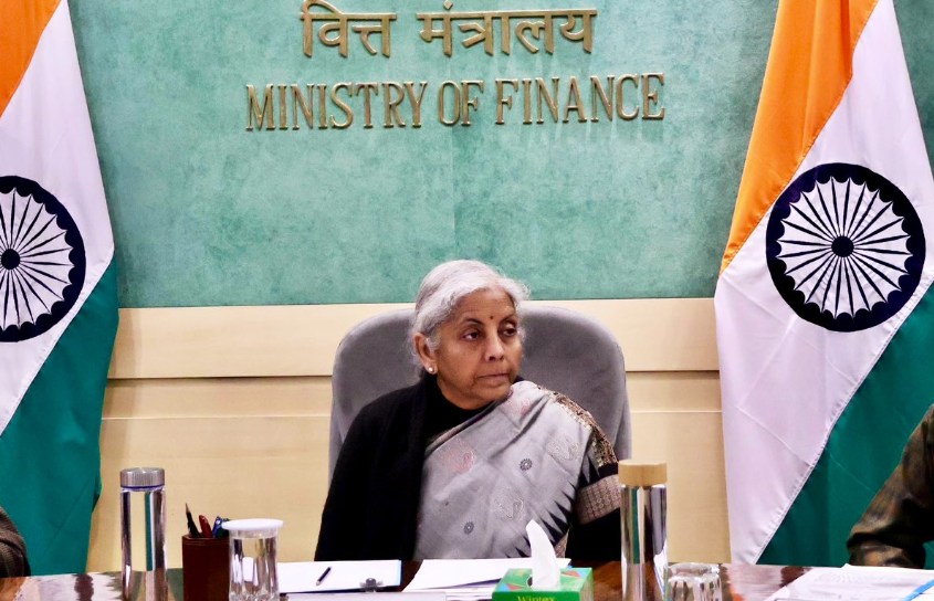 वित्त मंत्री निर्मला सीतारमण ने नई दिल्ली में ट्रेड यूनियनों और अन्य हितधारकों के साथ बजट पूर्व परामर्श बैठक की अध्यक्षता की