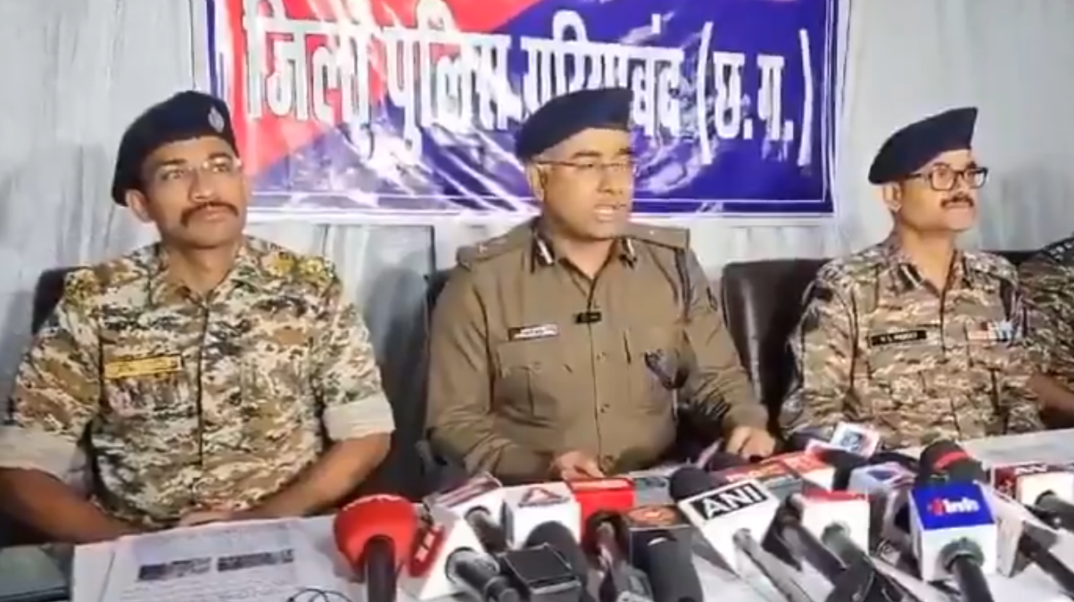 छत्‍तीसगढ़: गरियाबंद जिले में सुरक्षाबलों के साथ मुठभेड़ में मारे गये 14 नक्‍सलियों की हुई पहचान