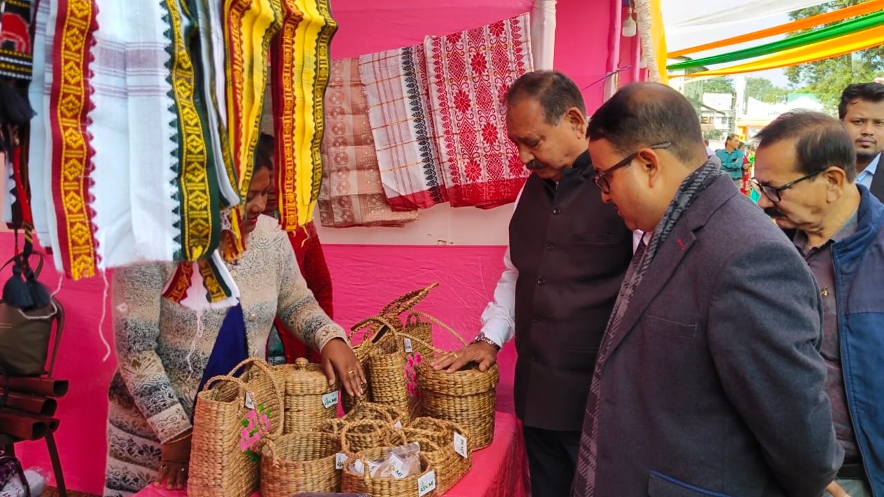 ৰাজ্যজুৰি ভোগালী বিহুৰ ব্যাপক প্ৰস্তুতি, ভিন্ন প্ৰান্তত ভোগালী মেলাৰ আয়োজন