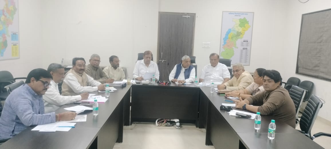छत्तीसगढ़ में नगरीय निकाय चुनाव के लिए भारतीय जनता पार्टी और कांग्रेस ने अपनी तैयारी तेज कर दी