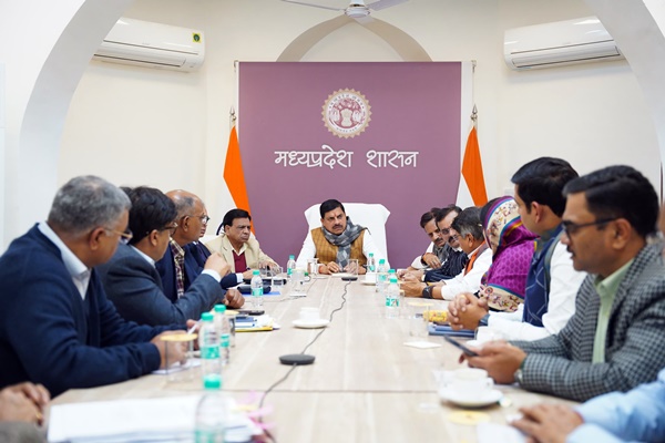 Madhya Pradesh CM chairs high-level meeting amid ongoing protests over Union Carbide waste disposal