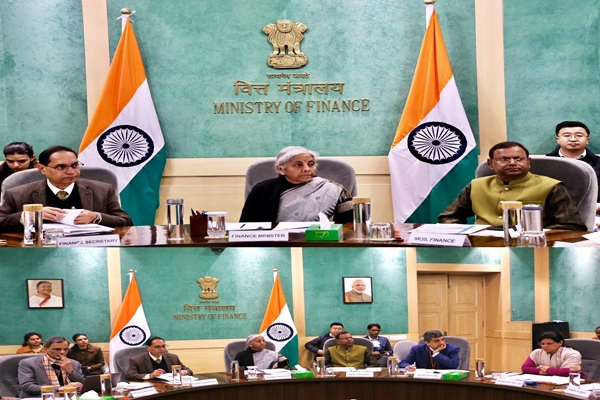 মন্ত্ৰী নিৰ্মলা সীতাৰমণৰ সভাপতিত্বত বাণিজ্য সংঘৰ অংশীদাৰ আৰু প্ৰতিনিধিৰে অষ্টম সংখ্যক বাজেট পর্যালোচনা বৈঠক