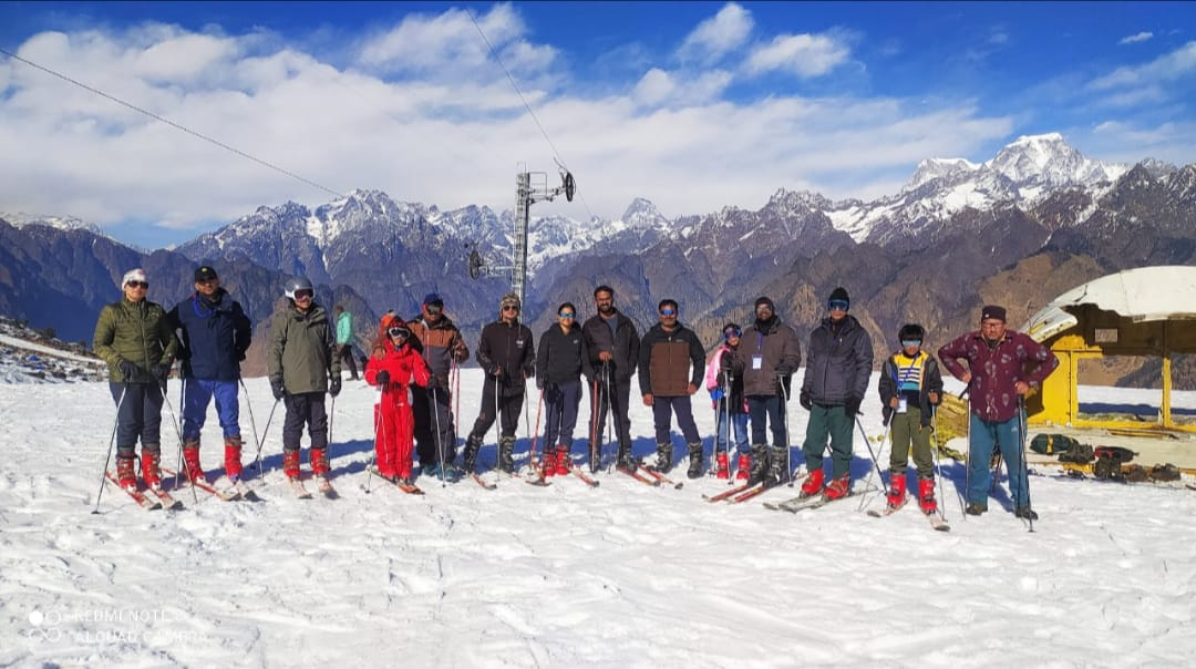 औली में स्कीइंग प्रशिक्षण शुरू