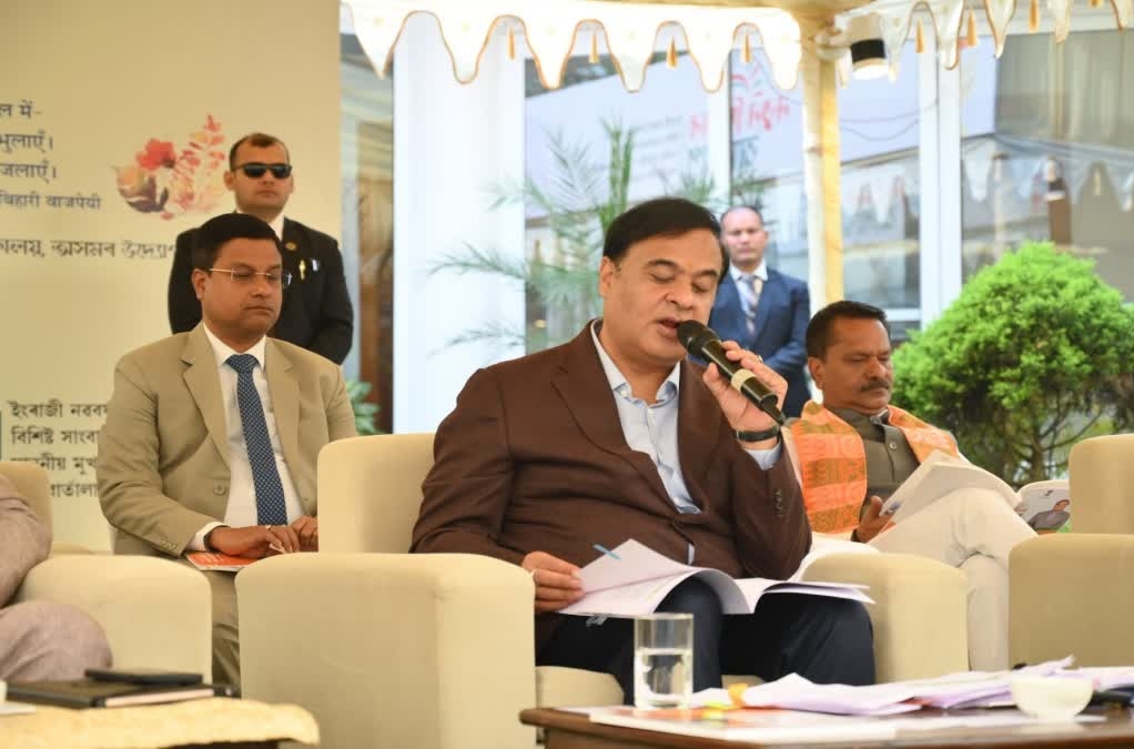 গুৱাহাটীৰ কইনাধৰাত নতুন দিনৰ আলাপ অনুষ্ঠান, সংবাদ প্ৰতিষ্ঠানৰ জ্যেষ্ঠ সম্পাদকৰ সৈতে মুখ্যমন্ত্ৰীৰ বাৰ্তালাপ