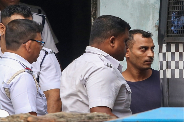 আরজি কর মেডিকেল কলেজ হাসপাতালে তরুণী পিজিটি চিকিৎসককে ধর্ষণ ও খুনের ঘটনায় ধৃত সিভিক ভলান্টিয়ার সঞ্জয় রায়কে দোষী সাব্যস্ত করেছে শিয়ালদা আদালত।