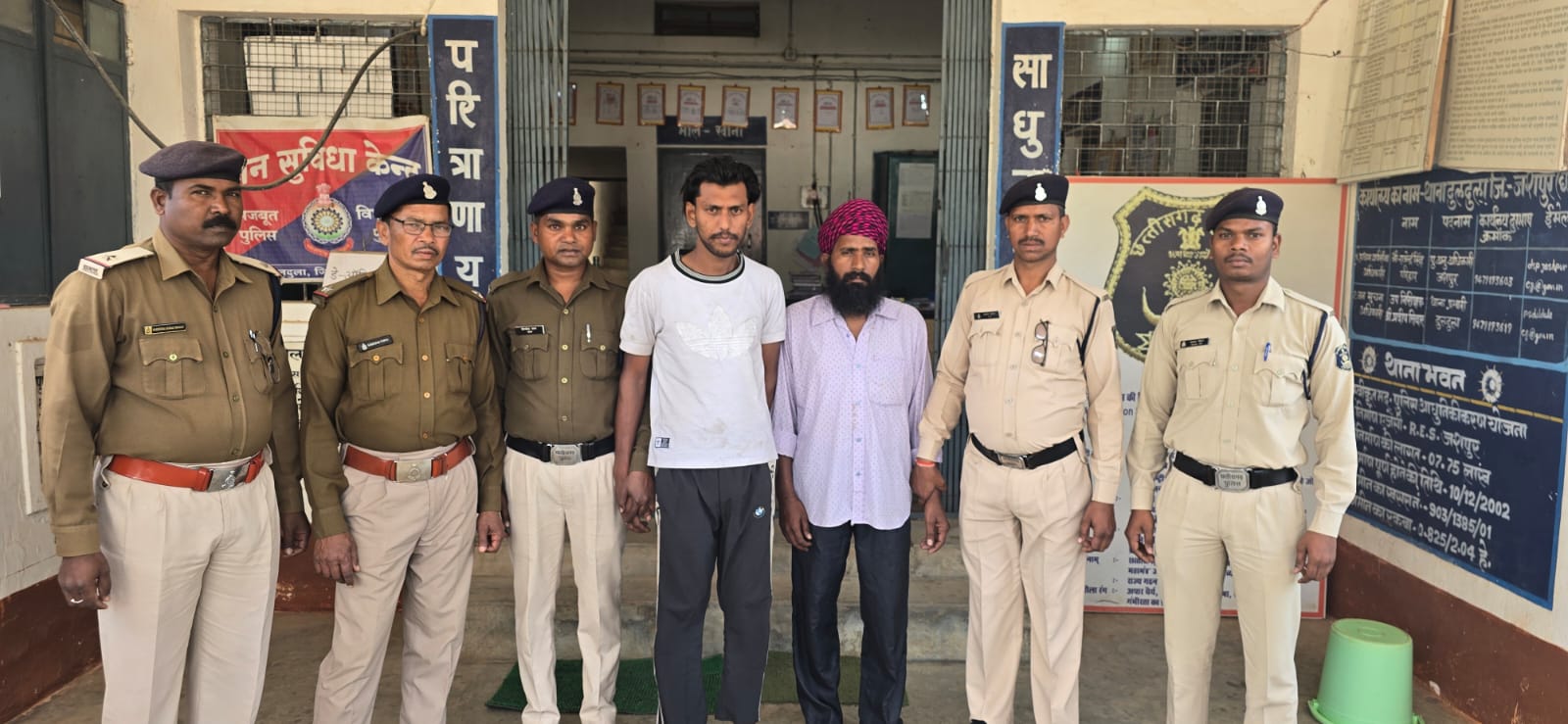 जशपुर पुलिस ने अवैध शराब तस्करी के खिलाफ कार्रवाई करते हुए दो दिनों के भीतर तीन करोड़ रुपये की अवैध शराब जब्त की