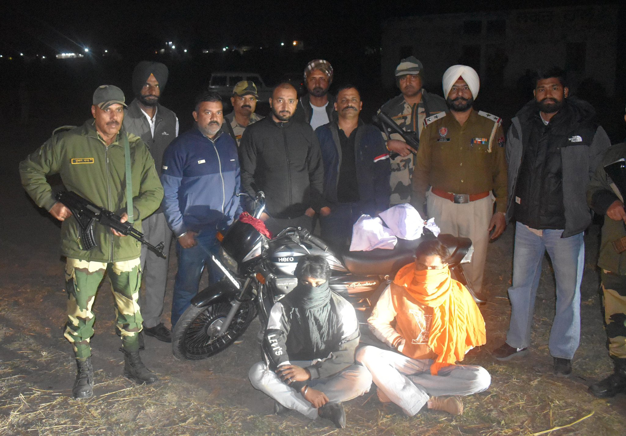 Punjab: BSF in collaboration with ANTF arrest two suspected smugglers