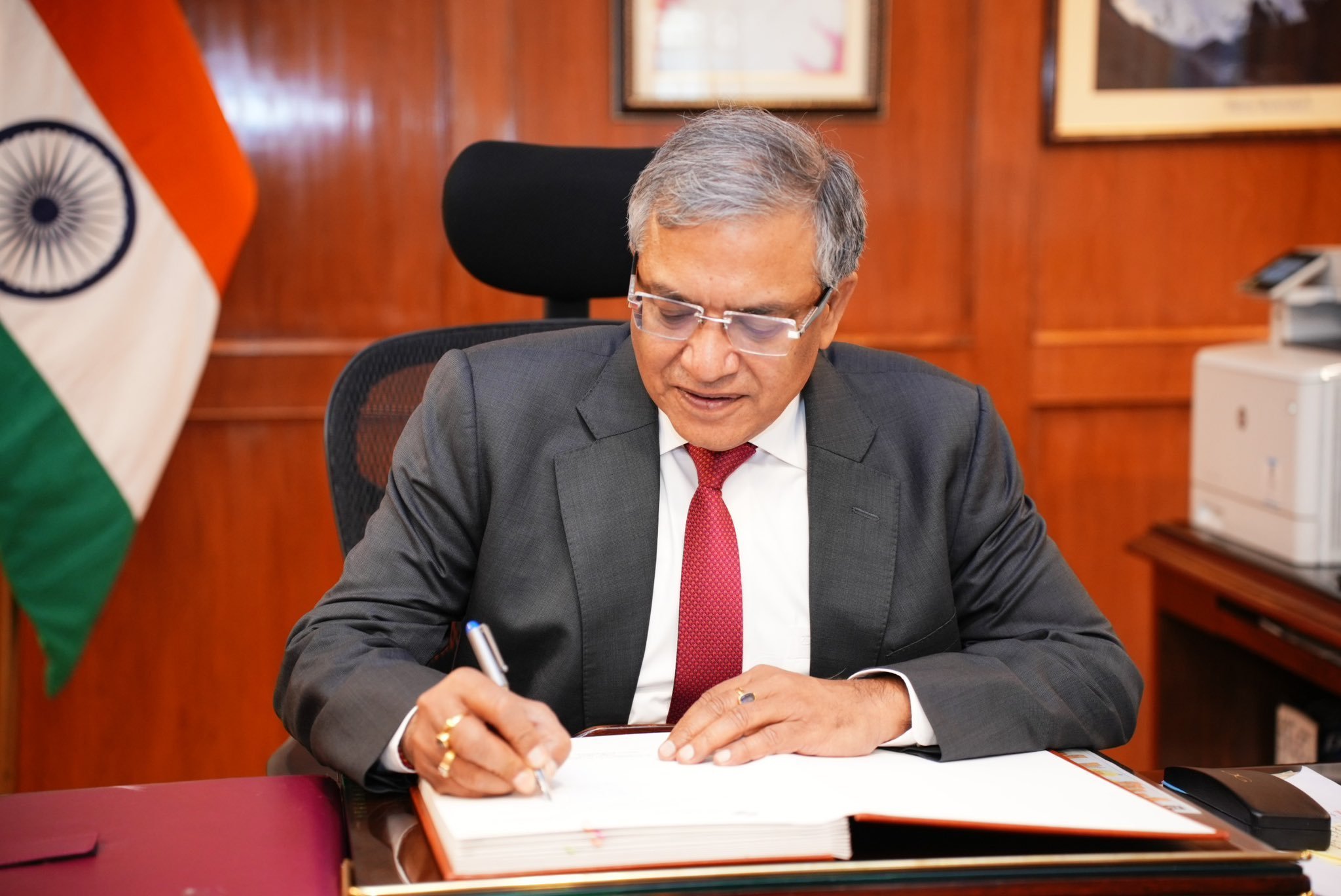 Gyanesh Kumar takes charge as Chief Election Commissioner