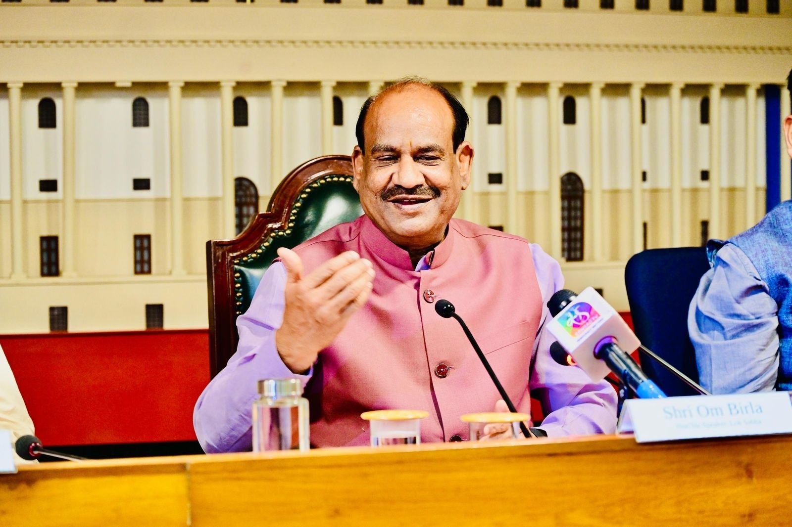 भारत ने विशाल विविधता के बावजूद संसदीय लोकतंत्र को सफलतापूर्वक अपनायाः ओम बिरला