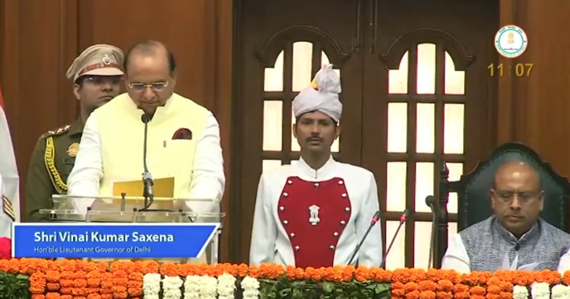 आम आदमी पार्टी के 15 विधायकों को उनके अभद्र व्‍यवहार के कारण विधानसभा से किया गया निष्‍कासित