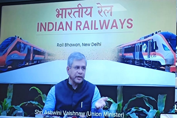 प्रयागराज से लगभग 4.5 करोड़ यात्रियों ने ट्रेनों के माध्यम से यात्रा की: रेल मंत्री अश्विनी वैष्णव