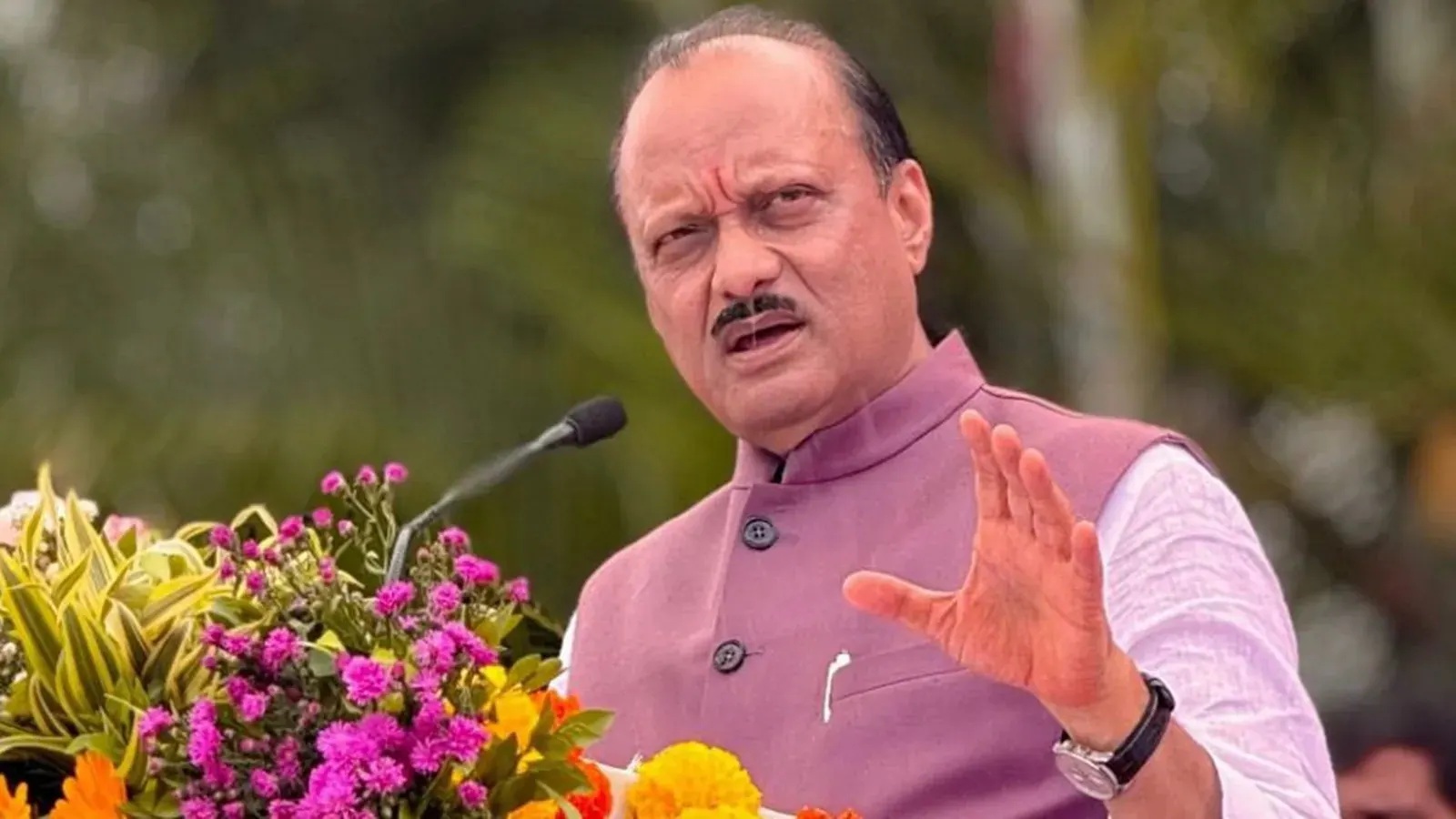 लातूर येथे असलेल्या गंजगोलाई परिसराच्या सुशोभिकरणाला निधी उपलब्ध करण्याचे उपमुख्यमंत्र्यांकडून निर्देश
