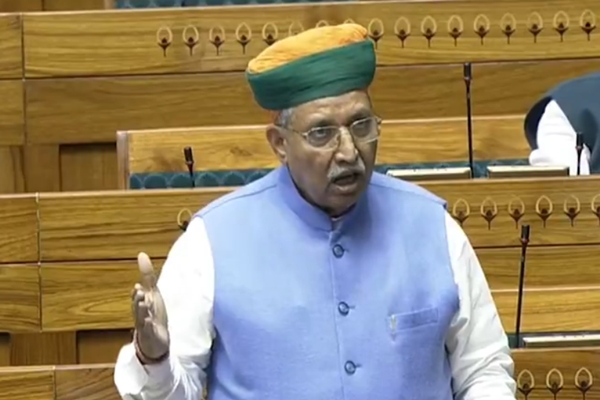 देश के विभिन्न न्यायालयों में पिछले महीने के अंत तक पांच करोड 19 लाख से अधिक मामले लम्बित