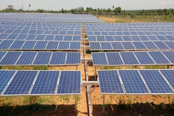 India Achieves Historic Milestone of 100 GW Solar Power Capacity