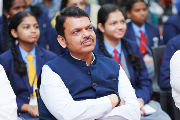 CM Devendra Fadnavis Joins Students for Pariksha Pe Charcha; Highlights PM Modi’s Key Mantras