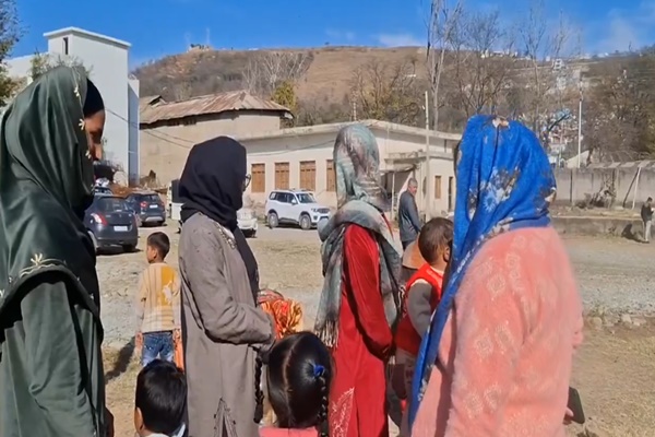 J&K: Budhal Villagers Return Home After Three Weeks in Quarantine in Rajouri  