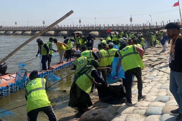 Massive River-Cleaning Drive at Mahakumbh Aims for Guinness World Record
